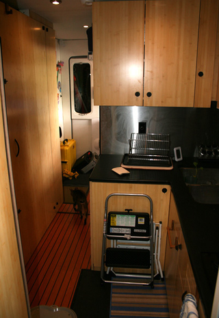 Illustration for article titled EcoRoamer: The High-Tech, Zombie-Proof Survival RV